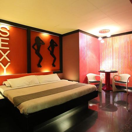 Victoria Court Suites Pasig Exteriér fotografie