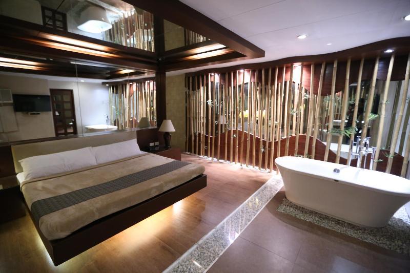 Victoria Court Suites Pasig Exteriér fotografie
